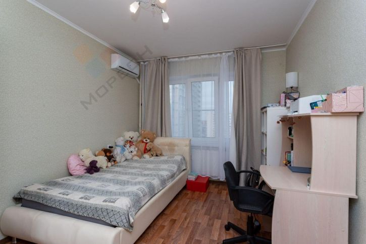 3-комн квартира Зиповская ул, 48