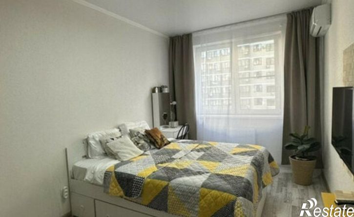 1-комн квартира ул им. Евгении Жигуленко, 13,  д. 13