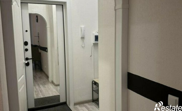 1-комн квартира ул им. Евгении Жигуленко, 13,  д. 13