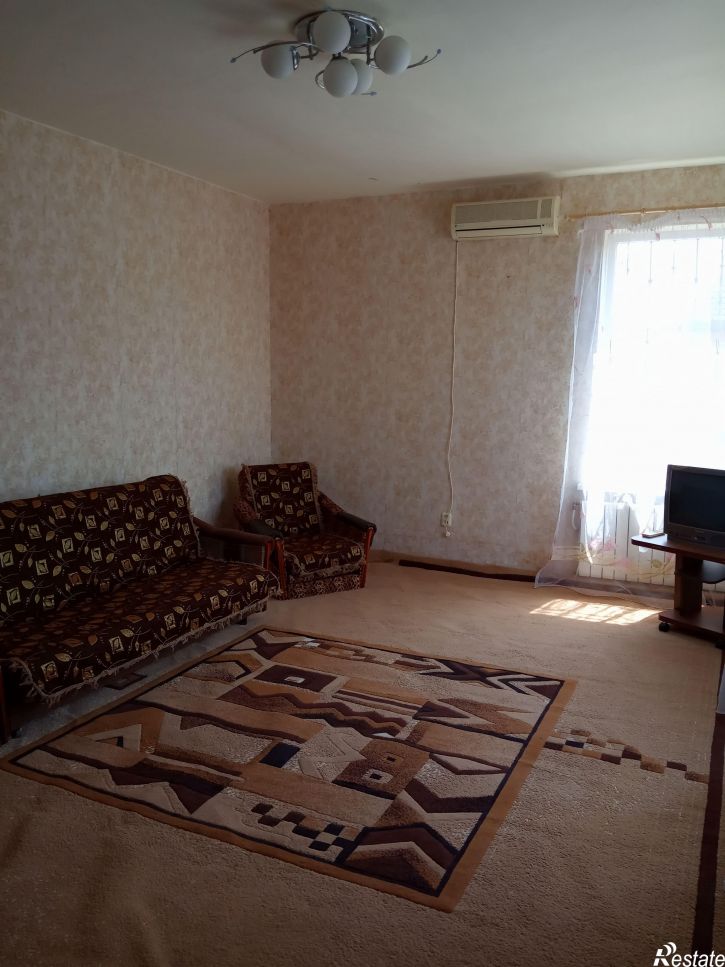 3-комн квартира Чкалова, 50