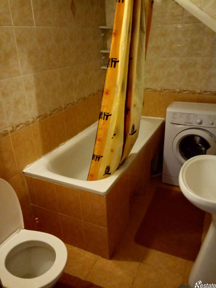 3-комн квартира Чкалова, 50