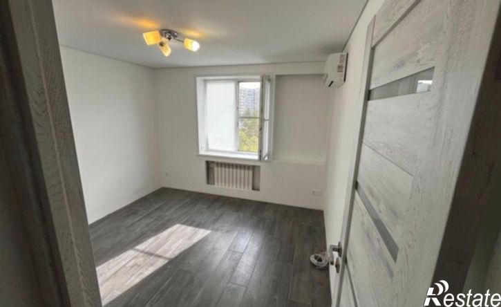 2-комн квартира ул им. 70-летия Октября, 14,  д. 14