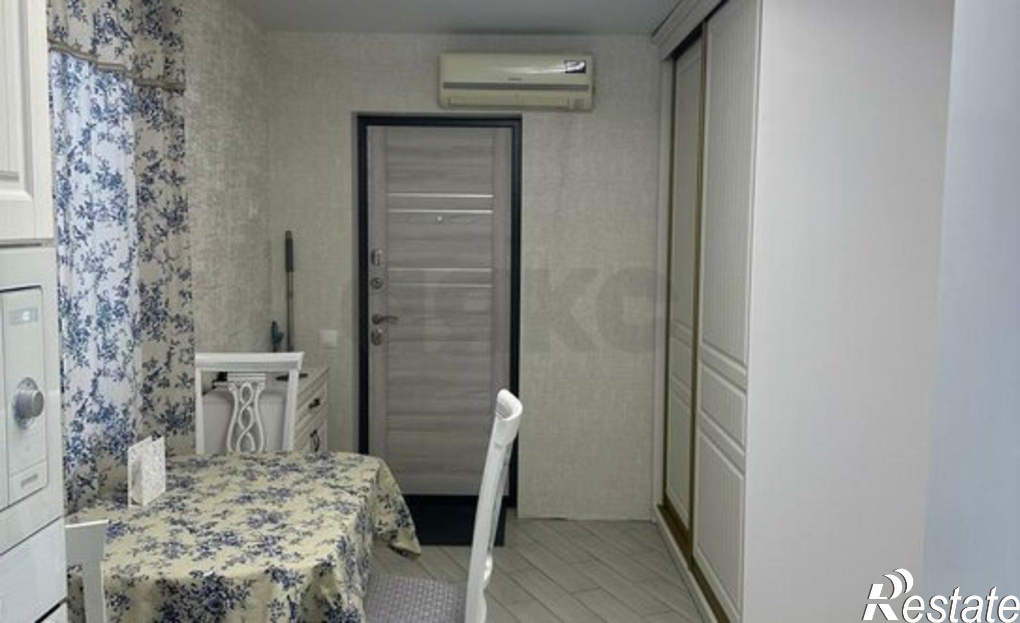 Купить квартиру за 12 000 000 рублей на ул Меланжевая, 17