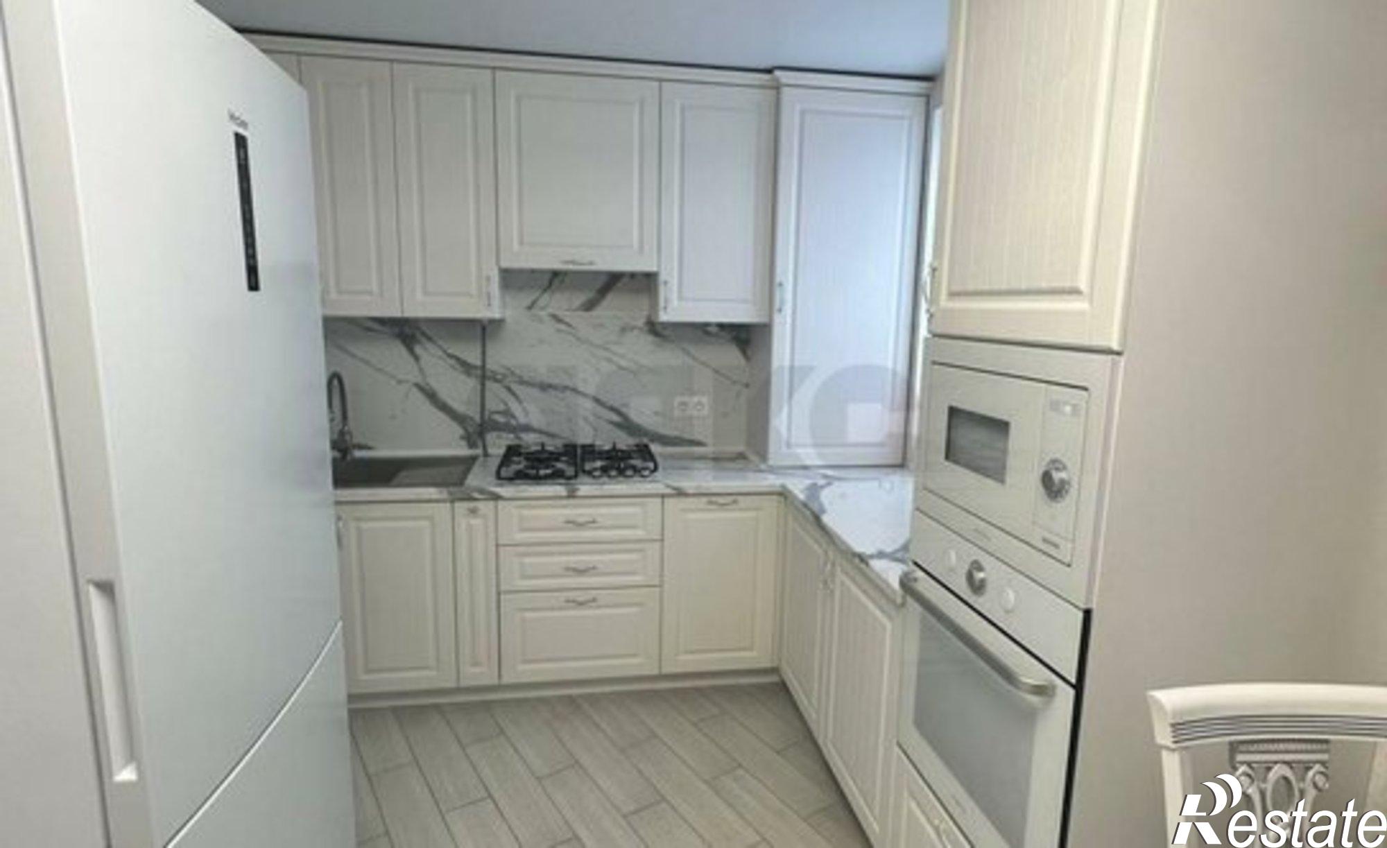 Купить квартиру за 12 000 000 рублей на ул Меланжевая, 17