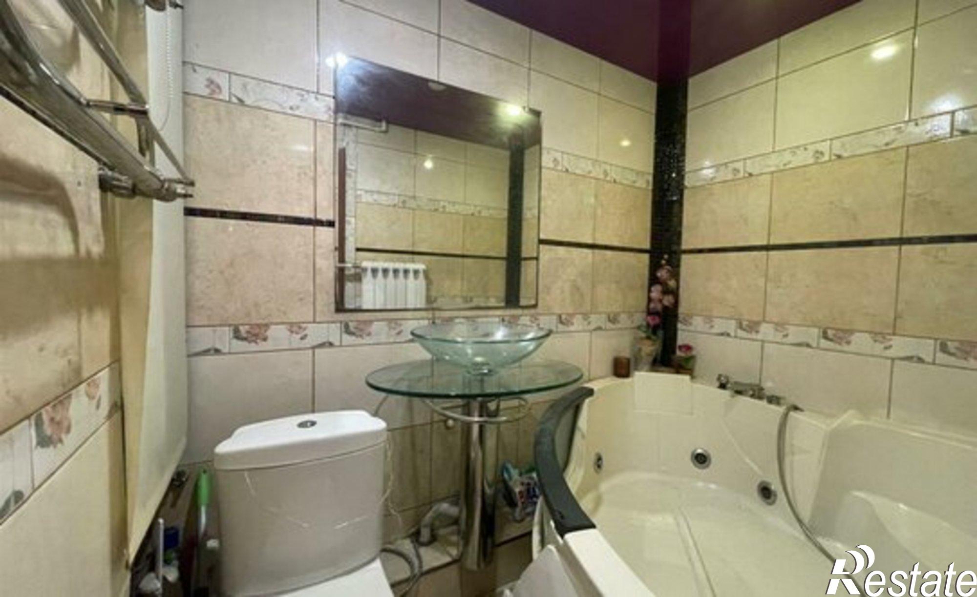 Купить квартиру за 6 000 000 рублей на Симферопольская улица, 56