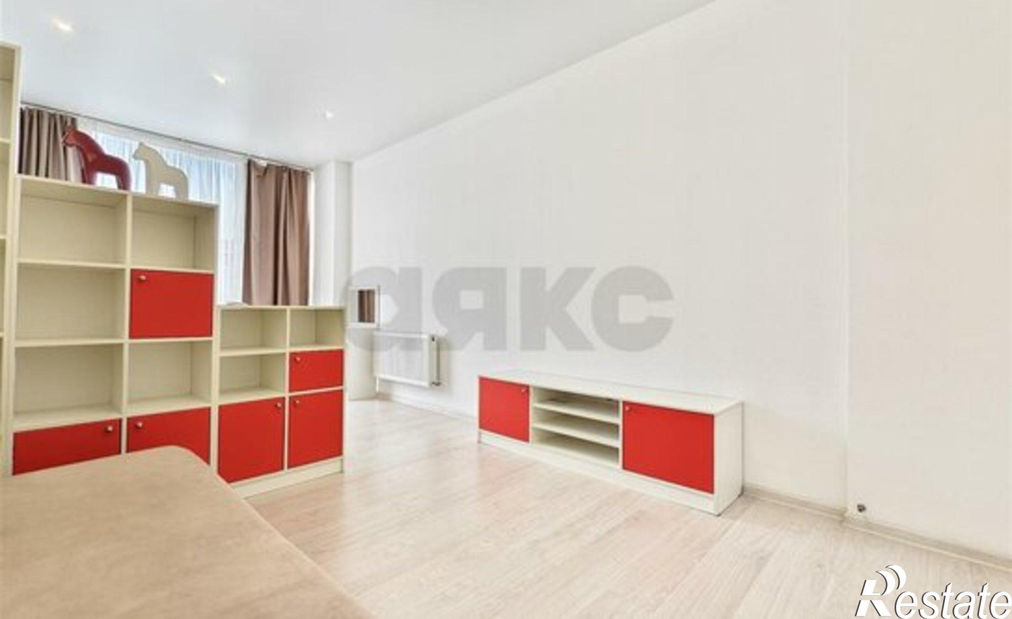 Купить квартиру за 7 800 000 рублей на улица Архитектора Петина, 18/3