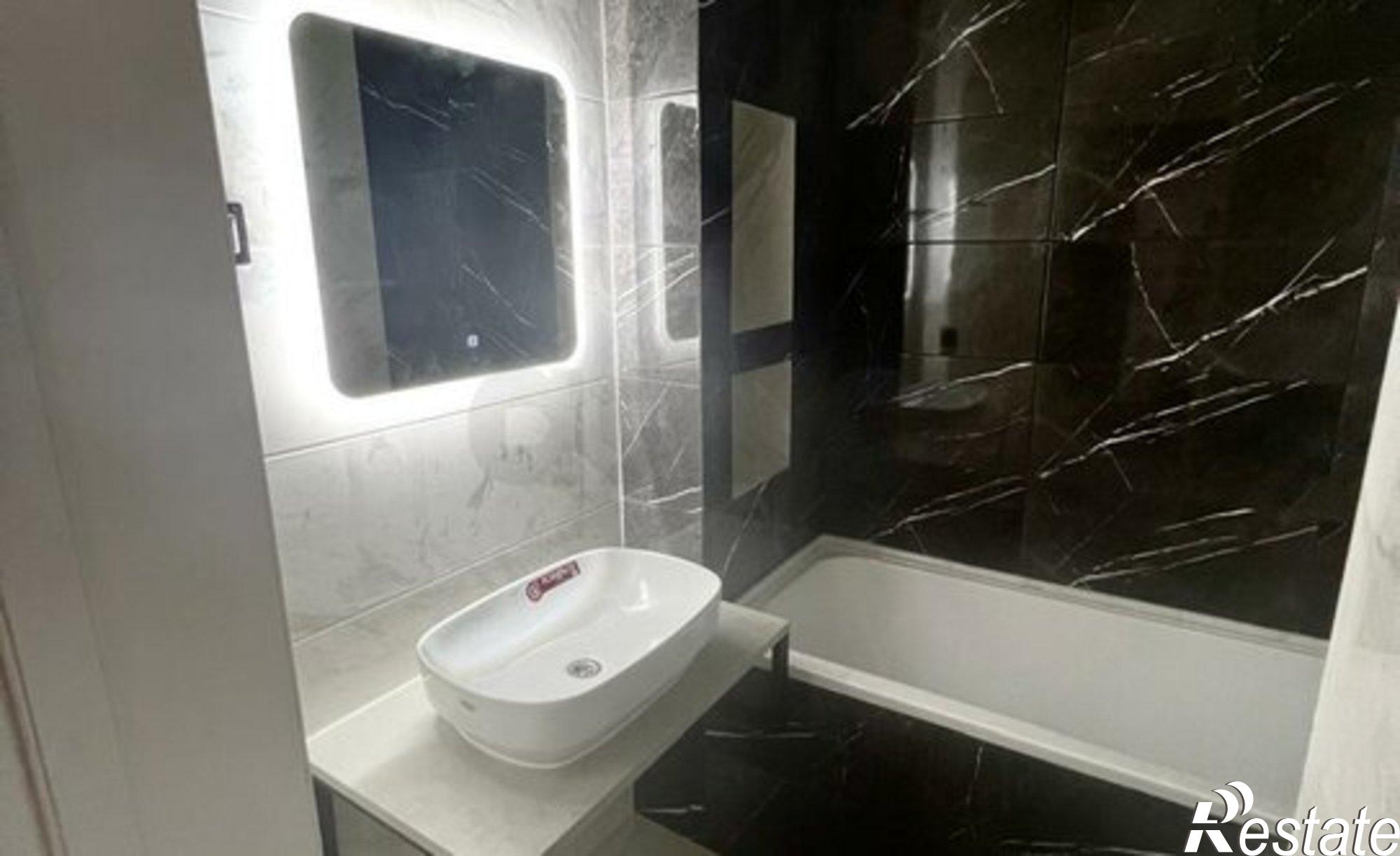 Купить квартиру за 6 800 000 рублей на ул Западный Обход, 39/2 3