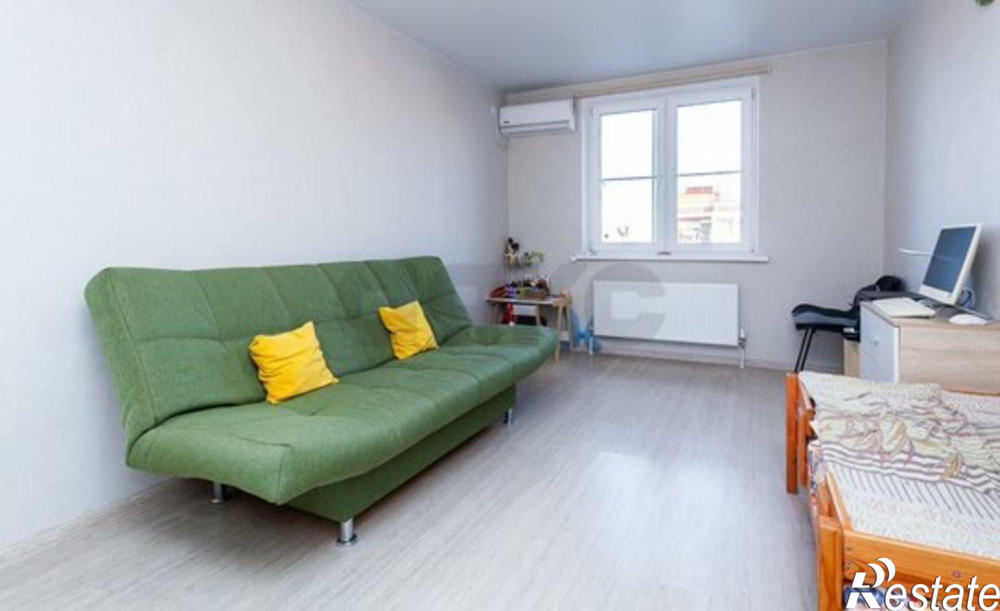 Купить квартиру за 4 570 000 рублей на улица Западный Обход, 38/1