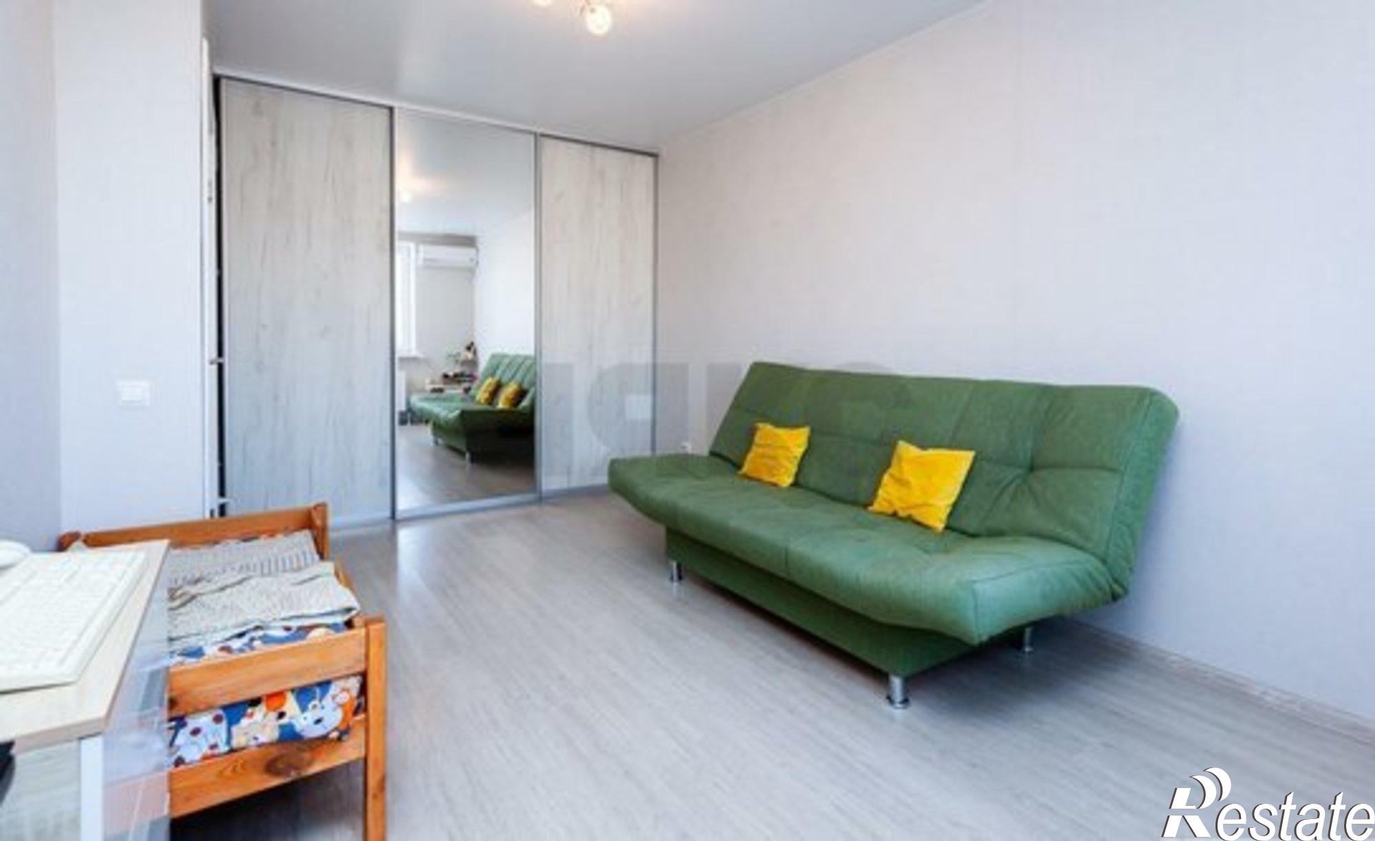 Купить квартиру за 4 570 000 рублей на улица Западный Обход, 38/1