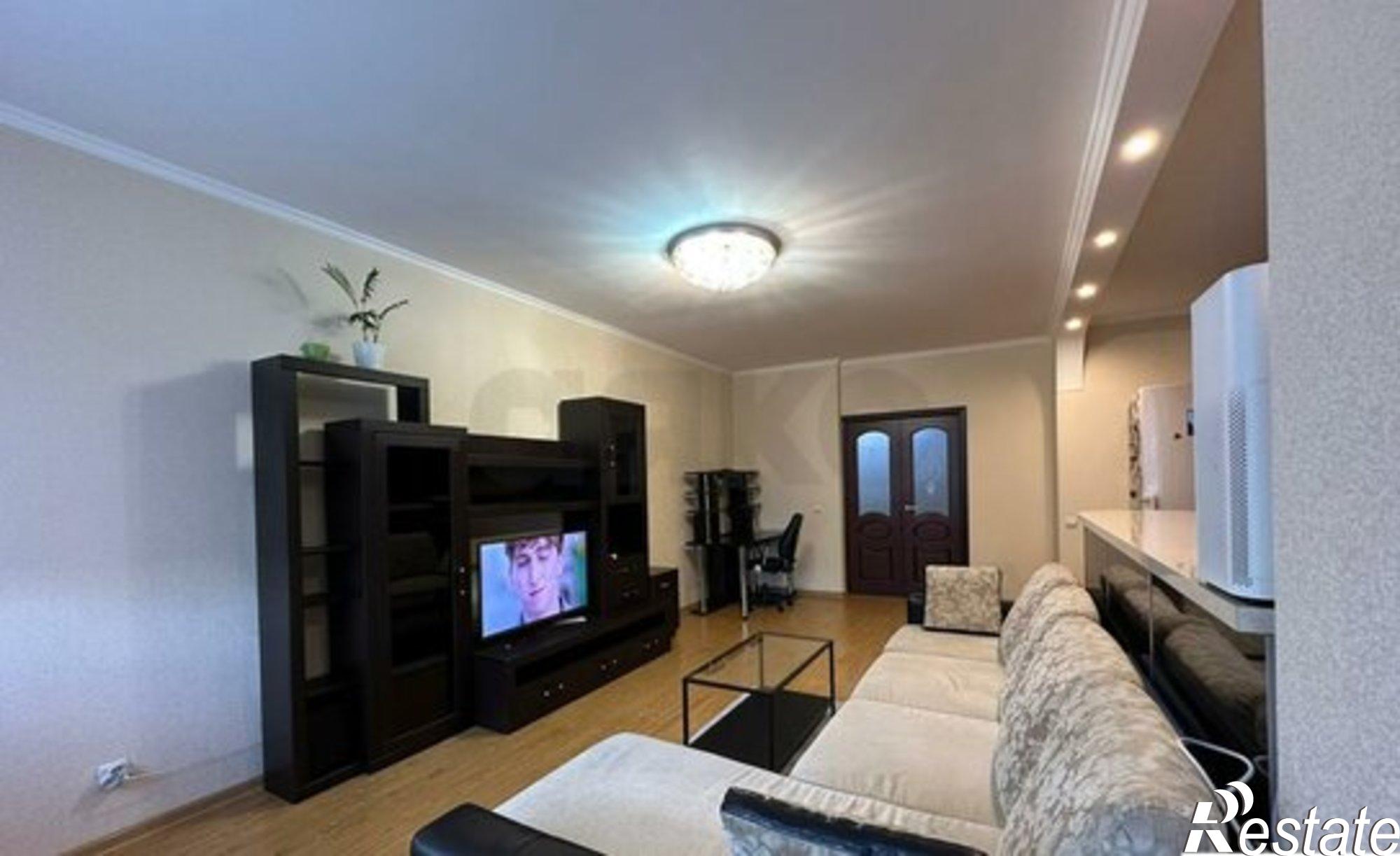 Купить квартиру за 10 000 000 рублей на ул им. Достоевского, 84/1