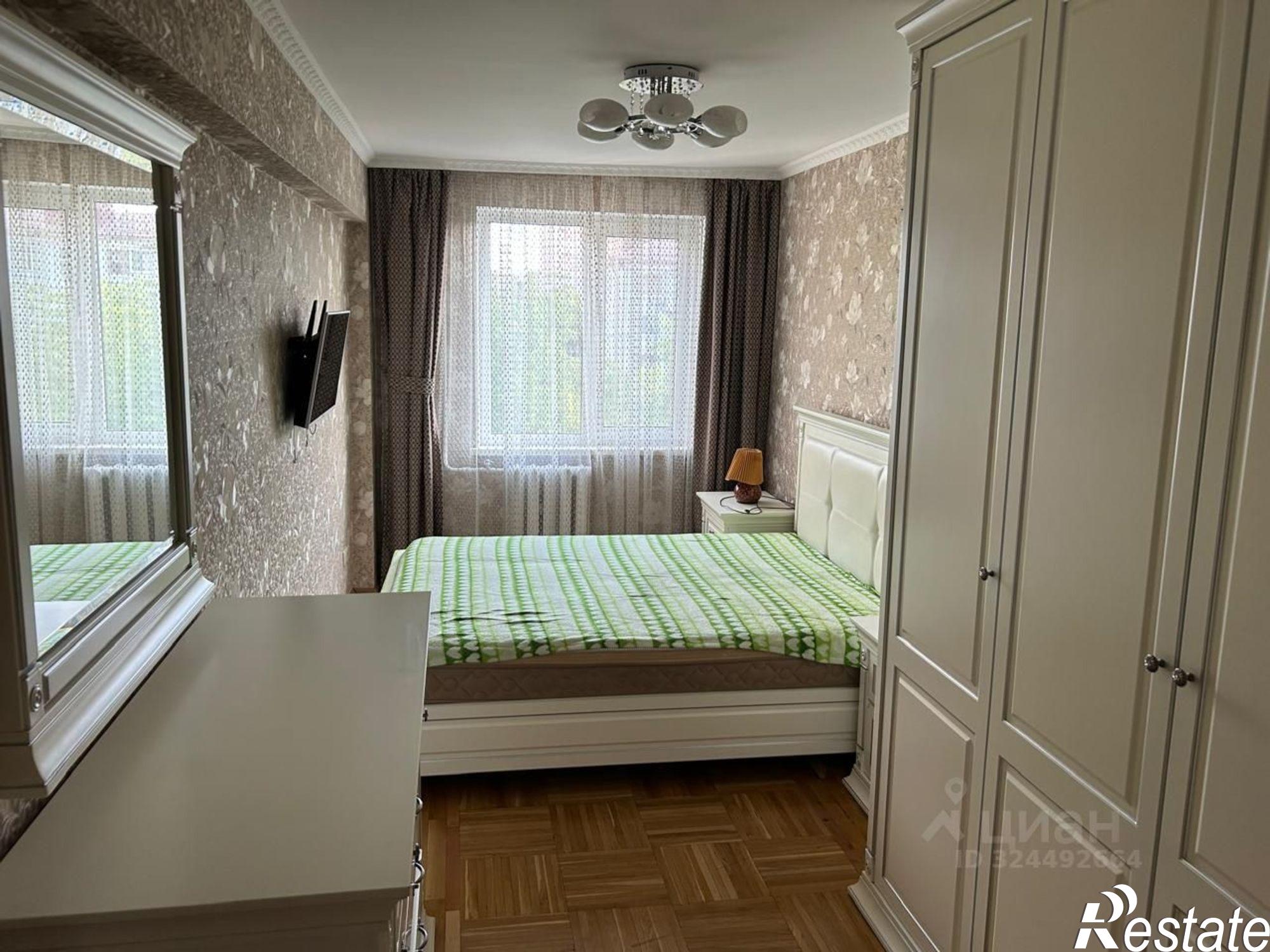 Сдать квартиру за 60 000 рублей на ул им. Атарбекова, 41