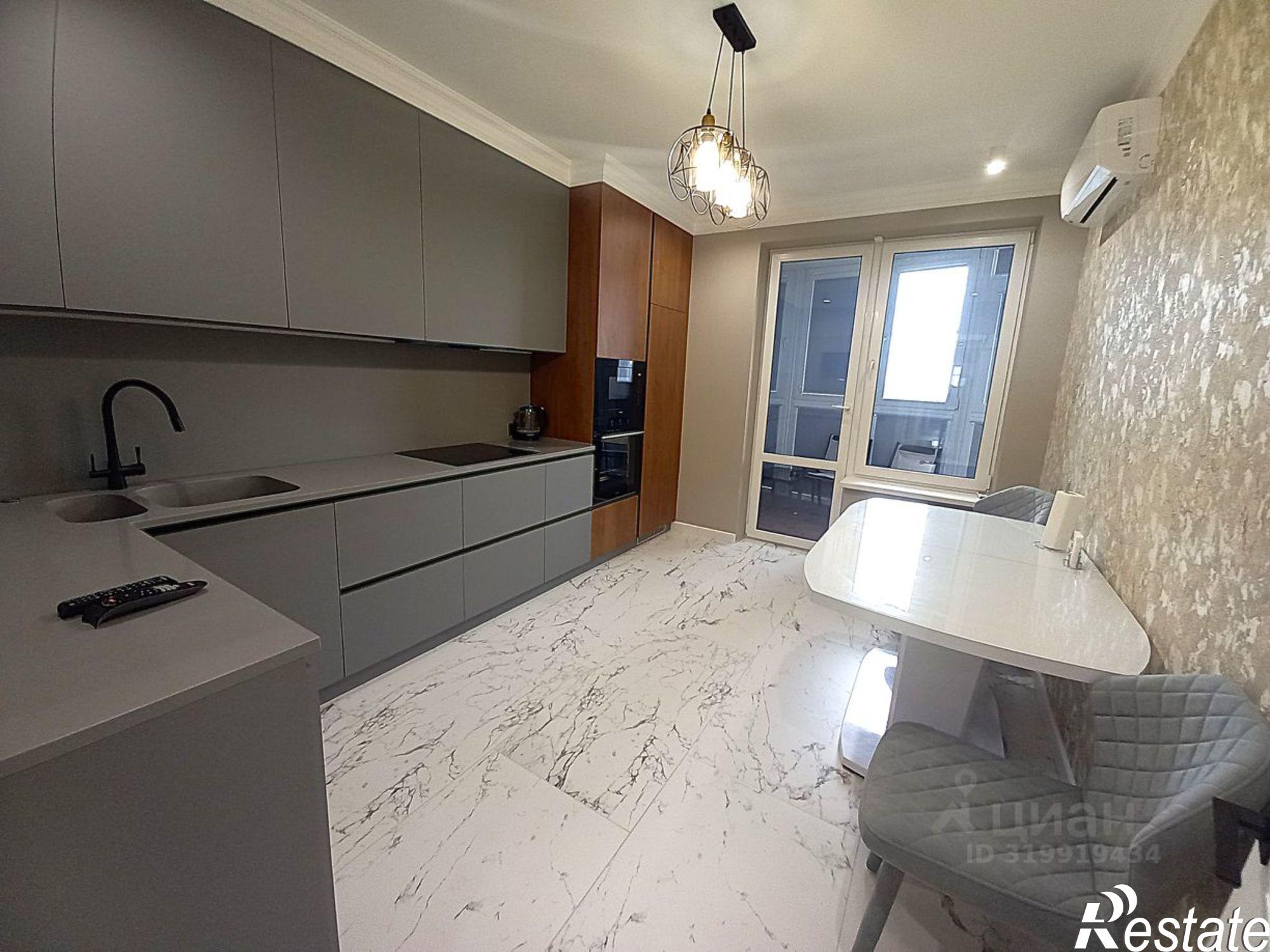 Сдать квартиру за 40 000 рублей на 2-я Российская улица, 162