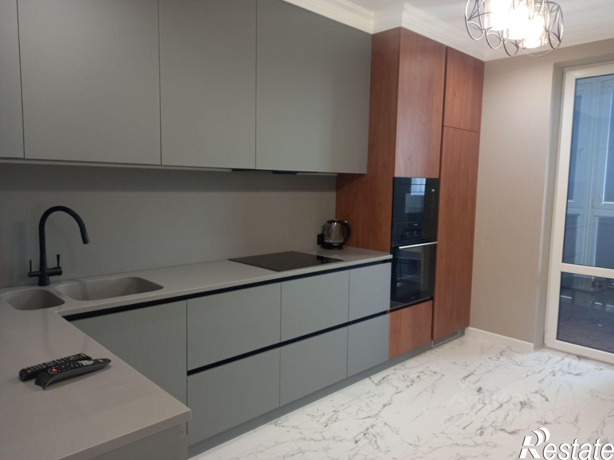 Сдать квартиру за 40 000 рублей на 2-я Российская улица, 162