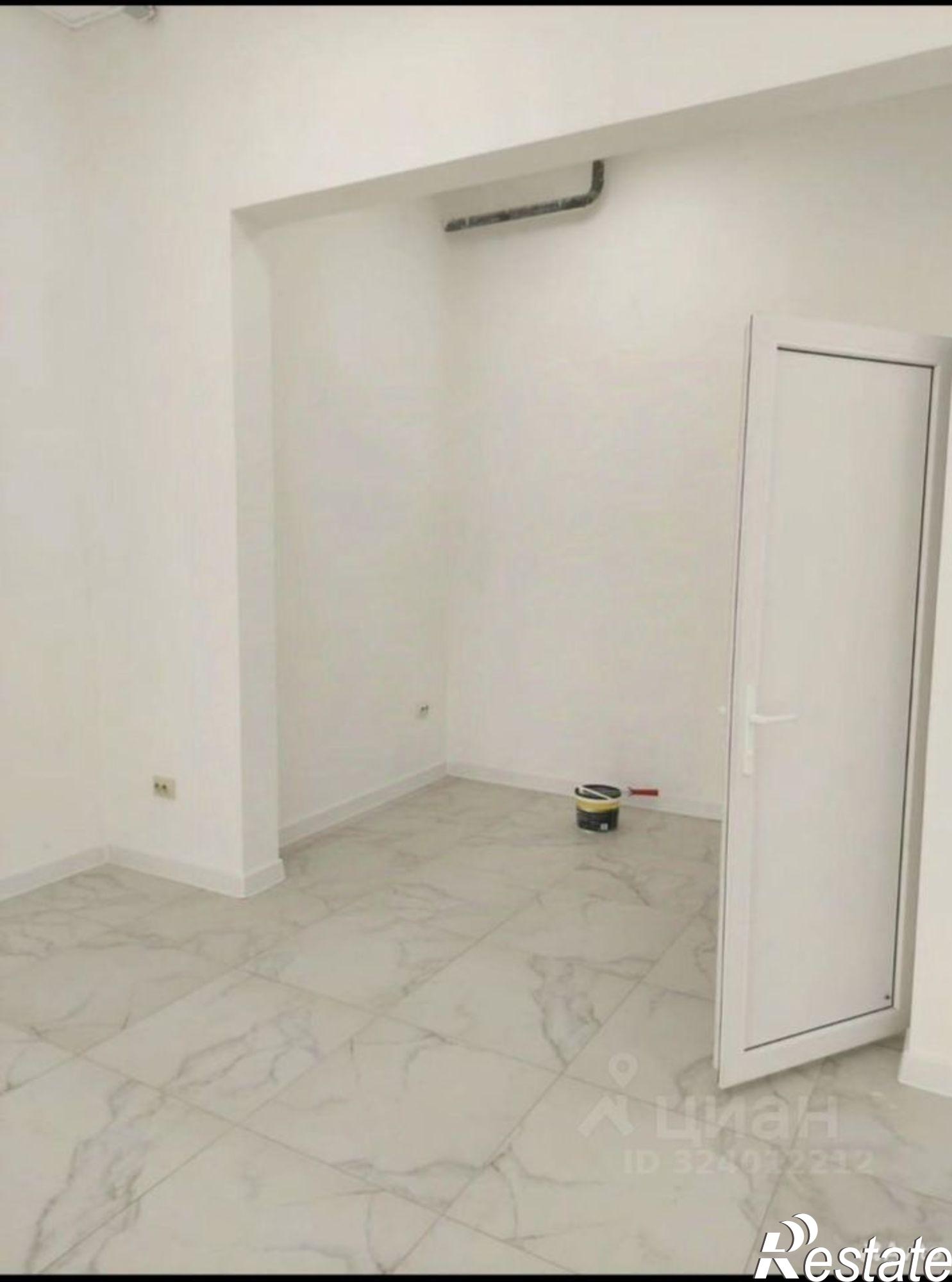 Сдать торговое помещение за 50 000 рублей на Адмиралтейский бульвар