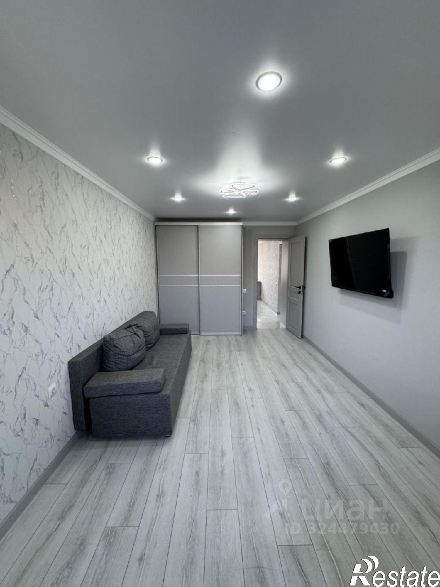 Сдать квартиру за 42 000 рублей на улица Селезнёва, 138