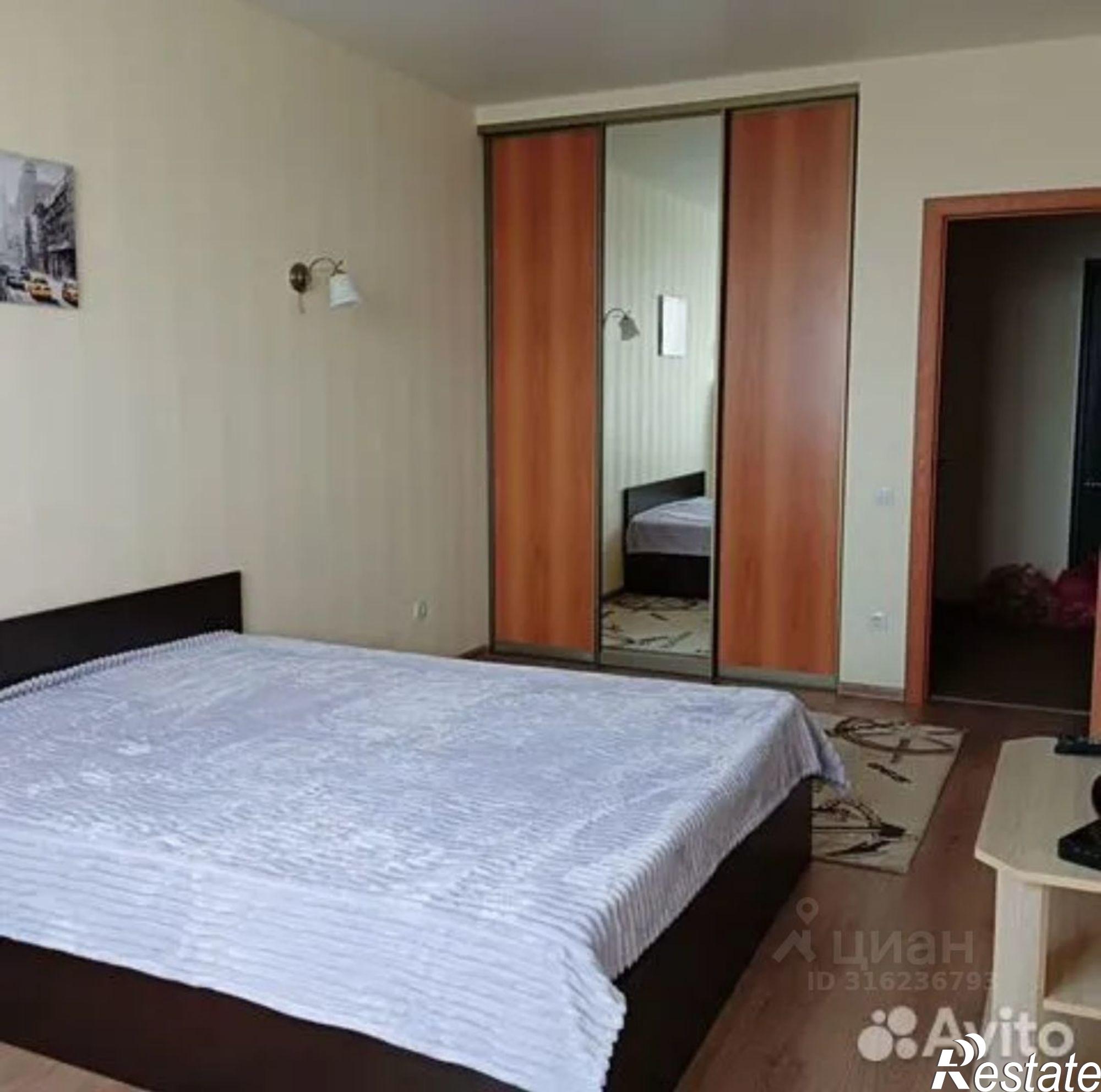 Сдать квартиру за 32 000 рублей на улица Айвазовского, 116