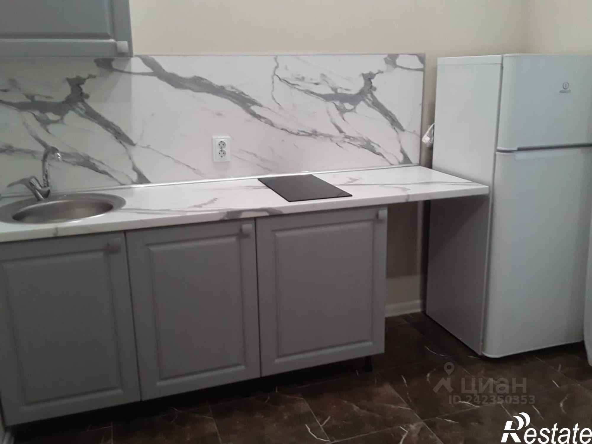 Сдать квартиру за 18 000 рублей на ул Западный Обход, 42/4