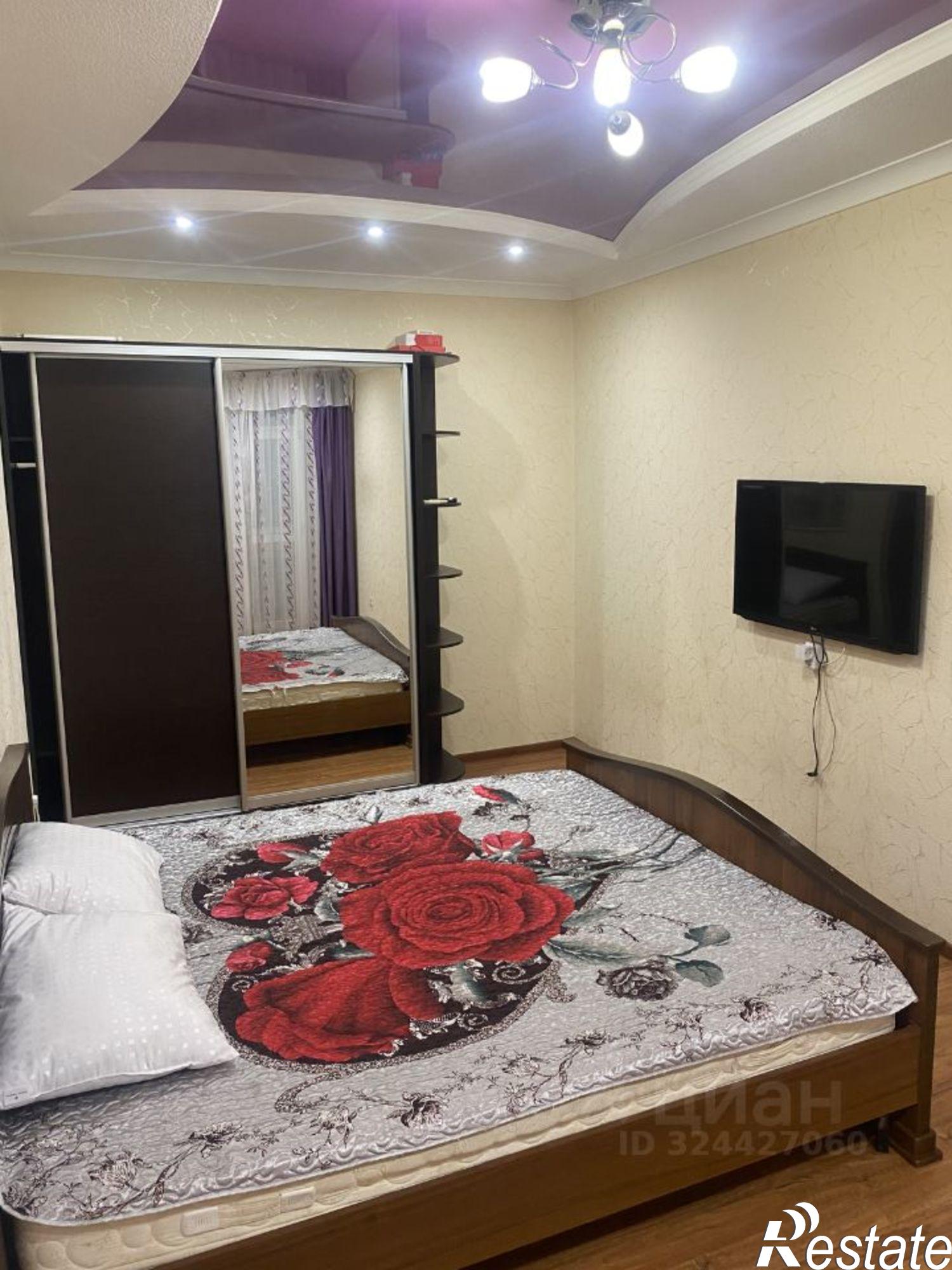 Сдать квартиру за 20 000 рублей на ул им. Сергея Есенина, 82/3