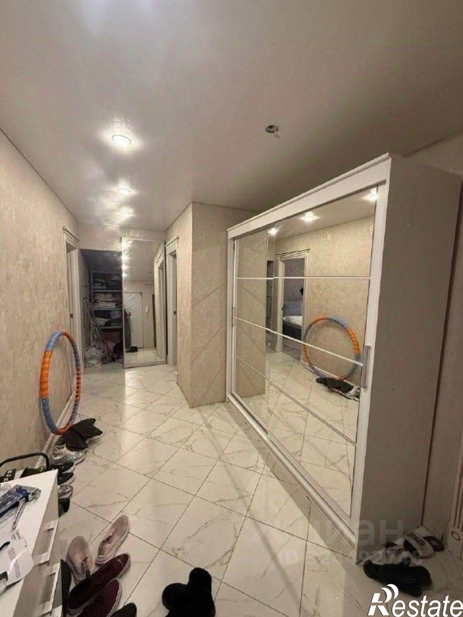 Купить квартиру за 9 500 000 рублей на пр-кт Чекистов, 3/1