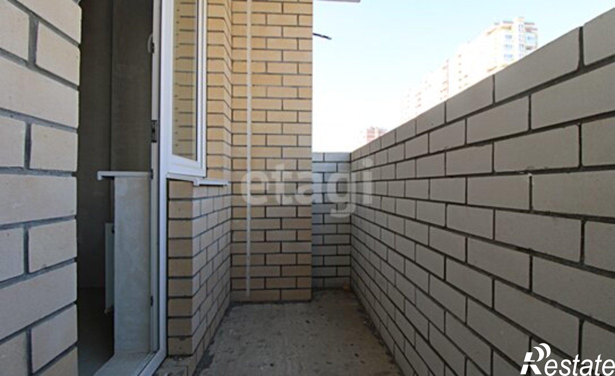 Купить квартиру за 3 700 000 рублей на ул им. лётчика Позднякова, 2 7