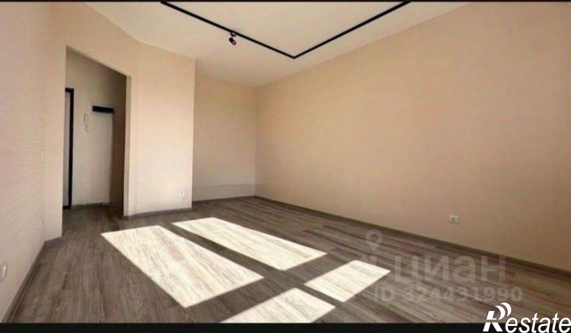 Купить квартиру за 4 350 000 рублей на улица Западный Обход, 42/4 к2