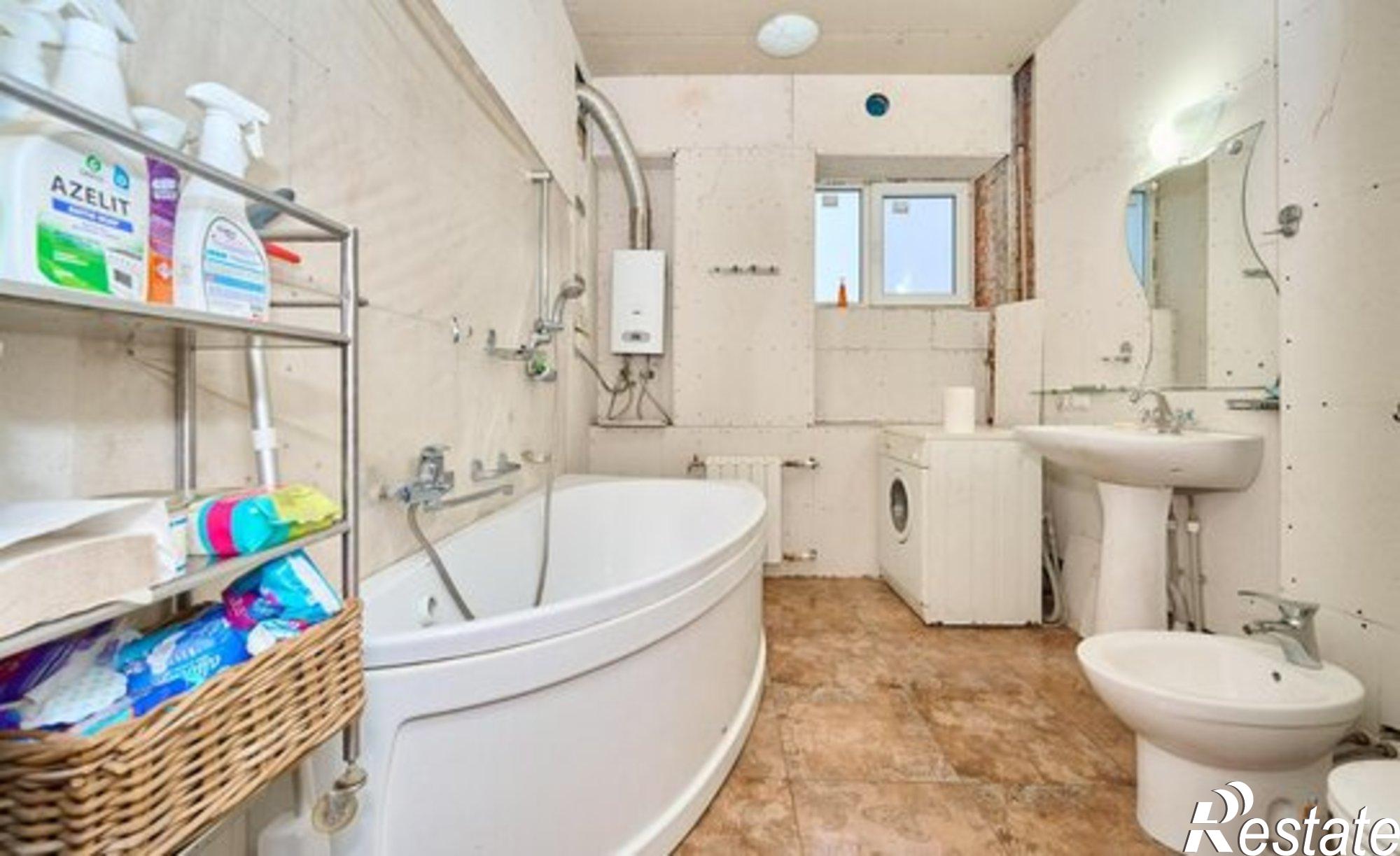 Купить квартиру за 29 900 000 рублей на ул Красная, 16/1