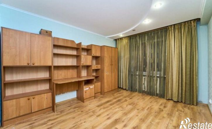 3-комн квартира улица Красных Партизан, 107,  д. 107