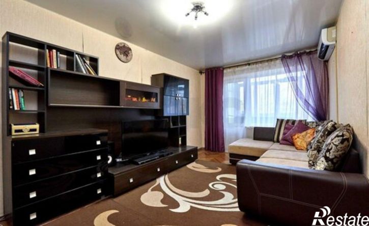 3-комн квартира улица Дзержинского, 105,  д. 105