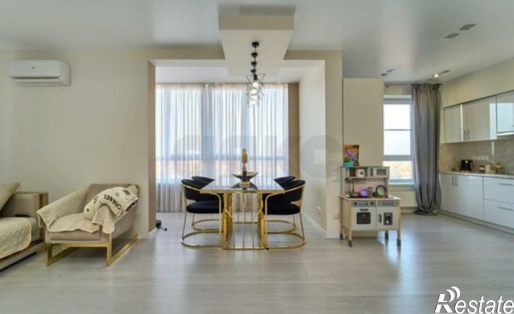 3-комн квартира ул им. Леонида Лаврова, 8 2,  д. 8 2,  к. 2