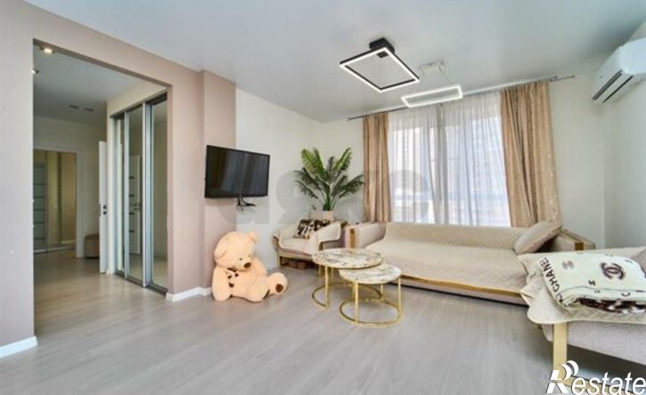 3-комн квартира ул им. Леонида Лаврова, 8 2,  д. 8 2,  к. 2