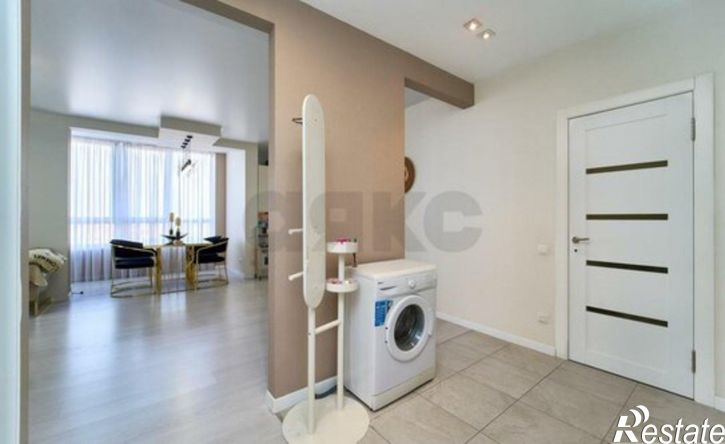 3-комн квартира ул им. Леонида Лаврова, 8 2,  д. 8 2,  к. 2