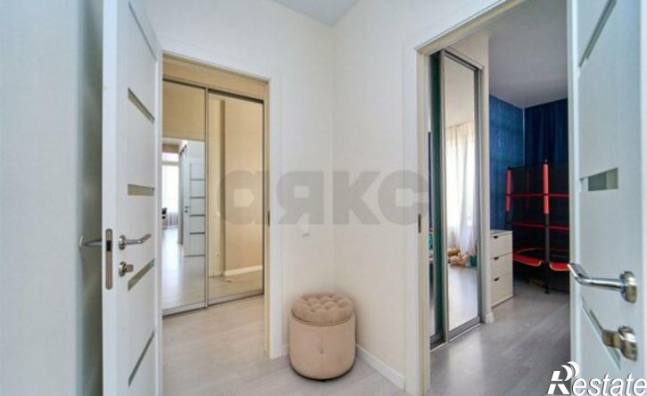 3-комн квартира ул им. Леонида Лаврова, 8 2,  д. 8 2,  к. 2