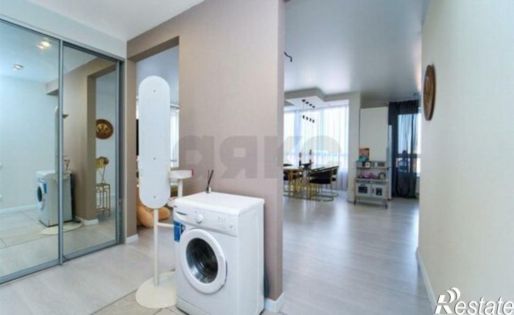 3-комн квартира ул им. Леонида Лаврова, 8 2,  д. 8 2,  к. 2