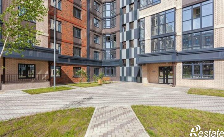 3-комн квартира ул им. генерала Корнилова, 9 3,  д. 9 3,  к. 3