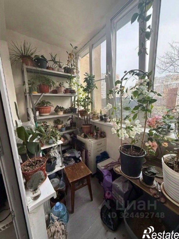 3-комн квартира пр-кт Чекистов, 3/1,  д. 3/1