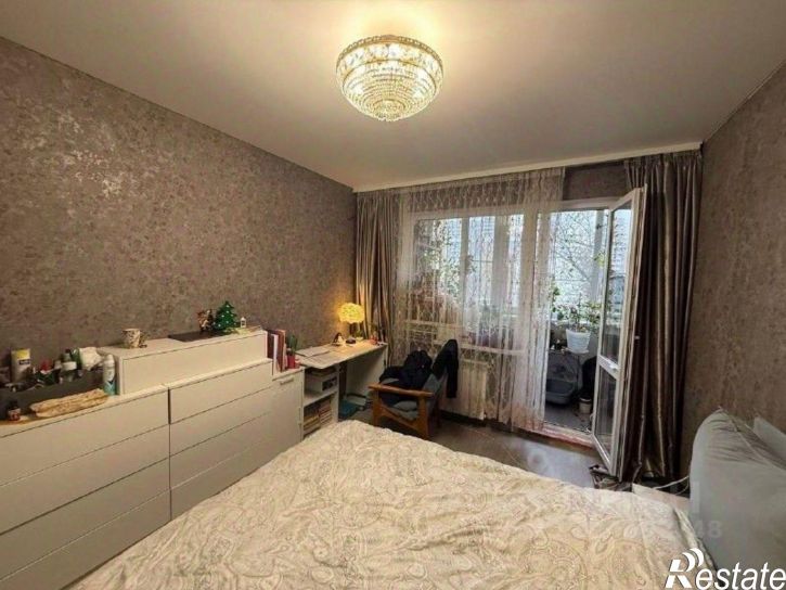 3-комн квартира пр-кт Чекистов, 3/1,  д. 3/1