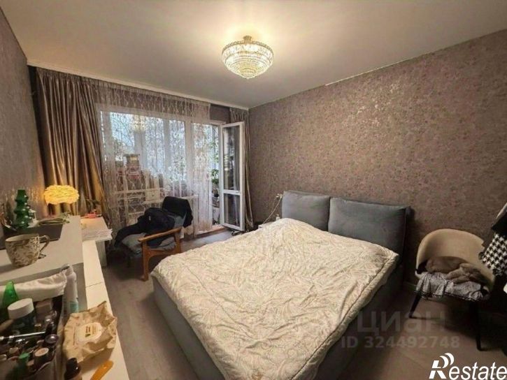 3-комн квартира пр-кт Чекистов, 3/1,  д. 3/1