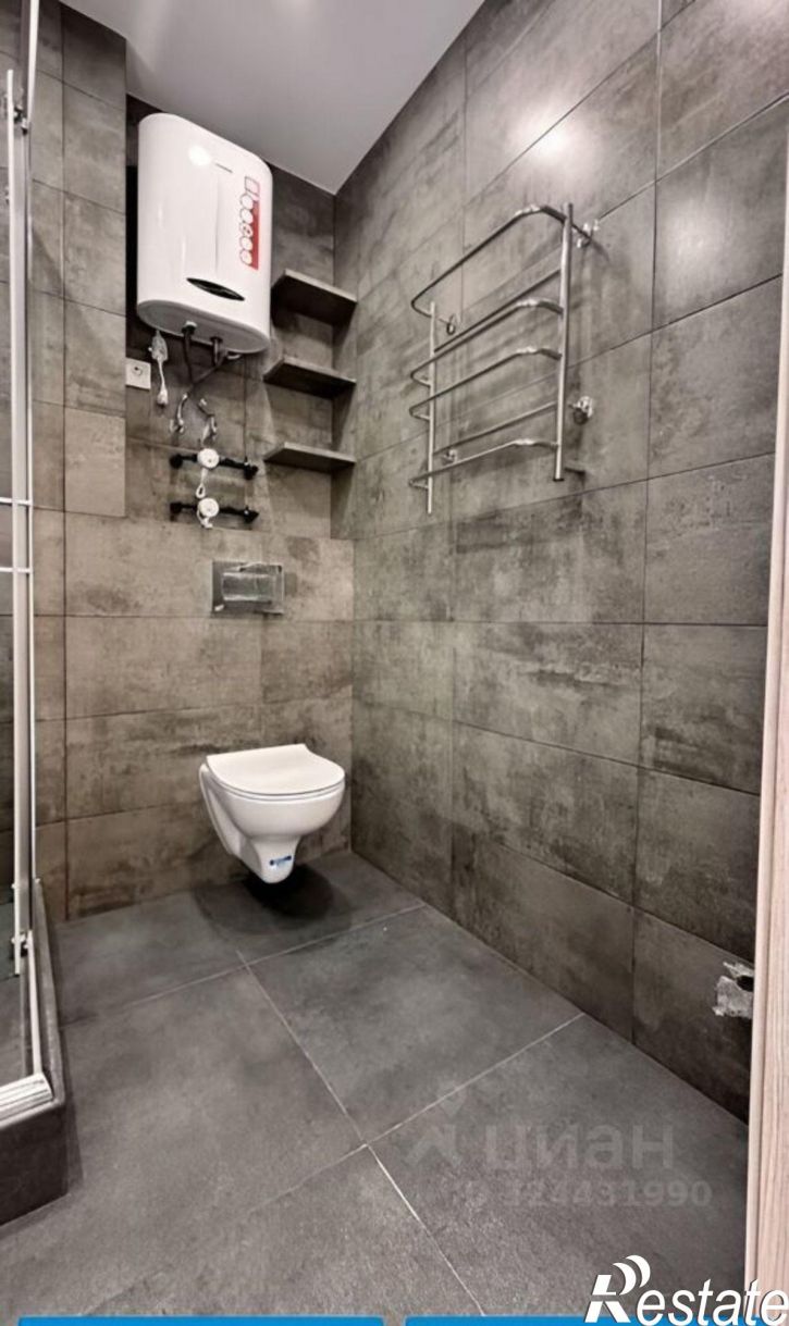 1-комн квартира улица Западный Обход, 42/4 к2,  д. 42/4 к2