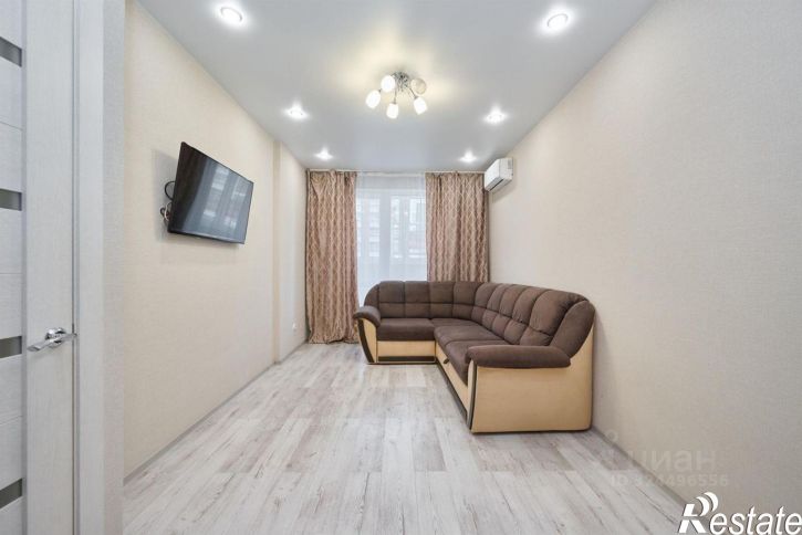 1-комн квартира ул им. Героя Яцкова И.В., 10,  д. 10