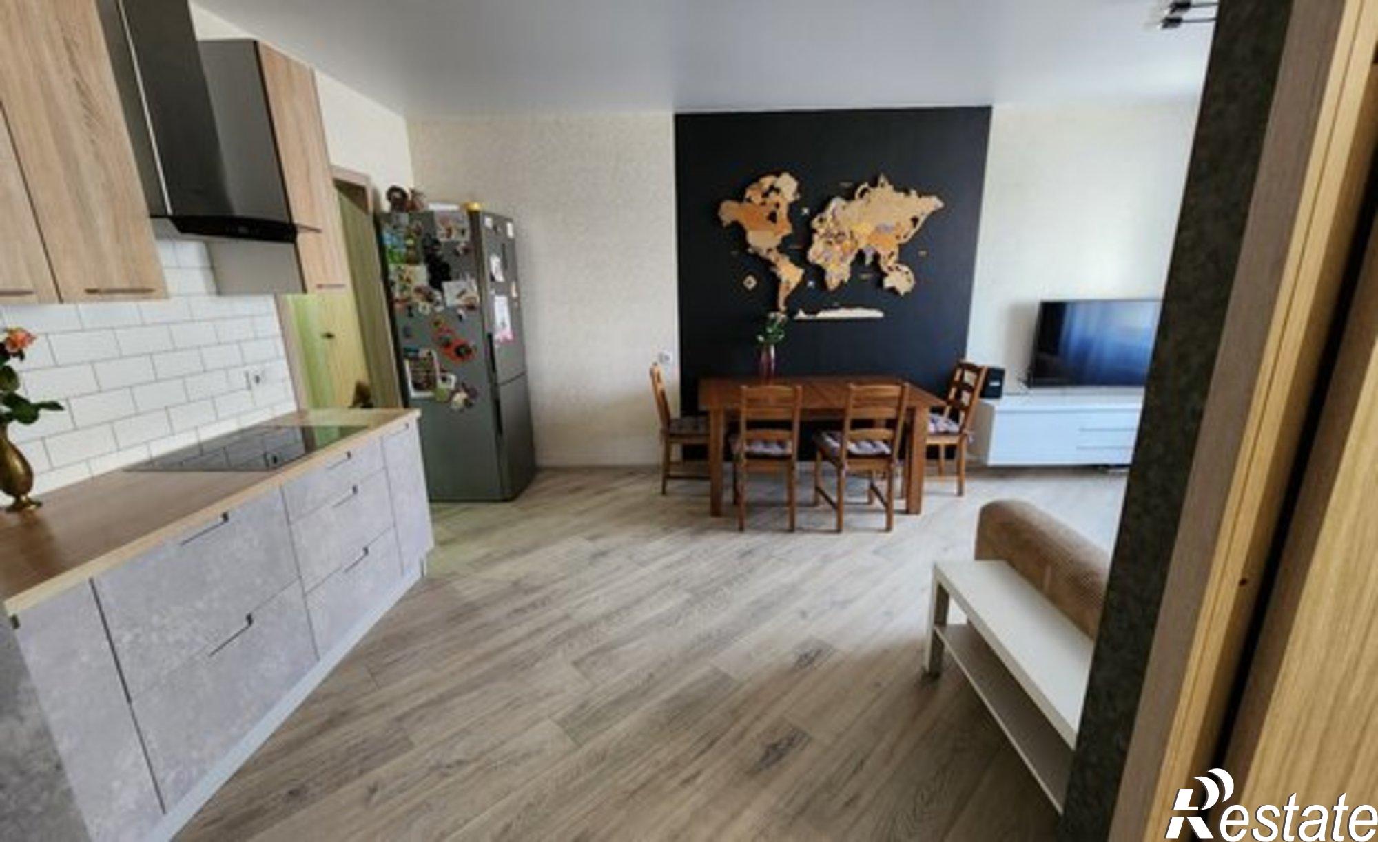 Купить квартиру за 10 000 000 рублей на ул им. Героя Владислава Посадского, 49