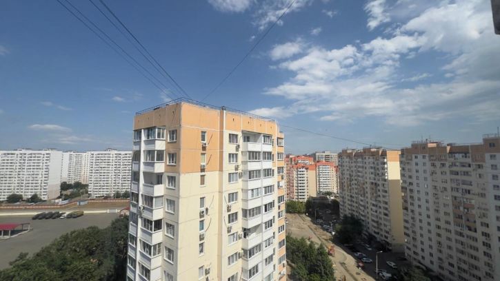 2-комн квартира им. Героя Аверкиева А.А. улица, д.10