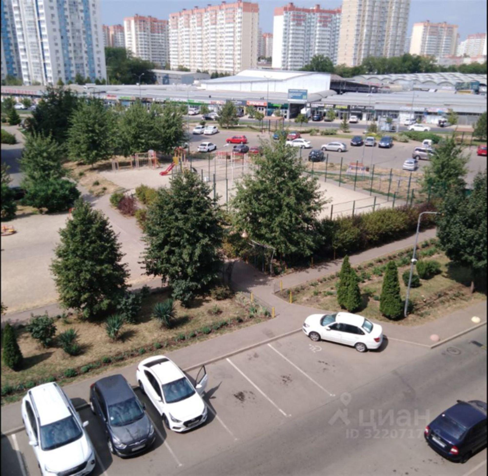 Купить квартиру за 4 750 000 рублей на ул им. Генерала Трошева Г.Н., д. 17