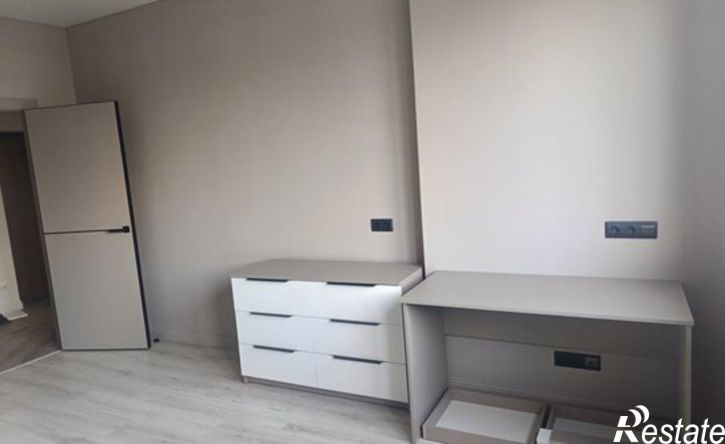 2-комн квартира улица Валерия Гассия, 3,  д. 3