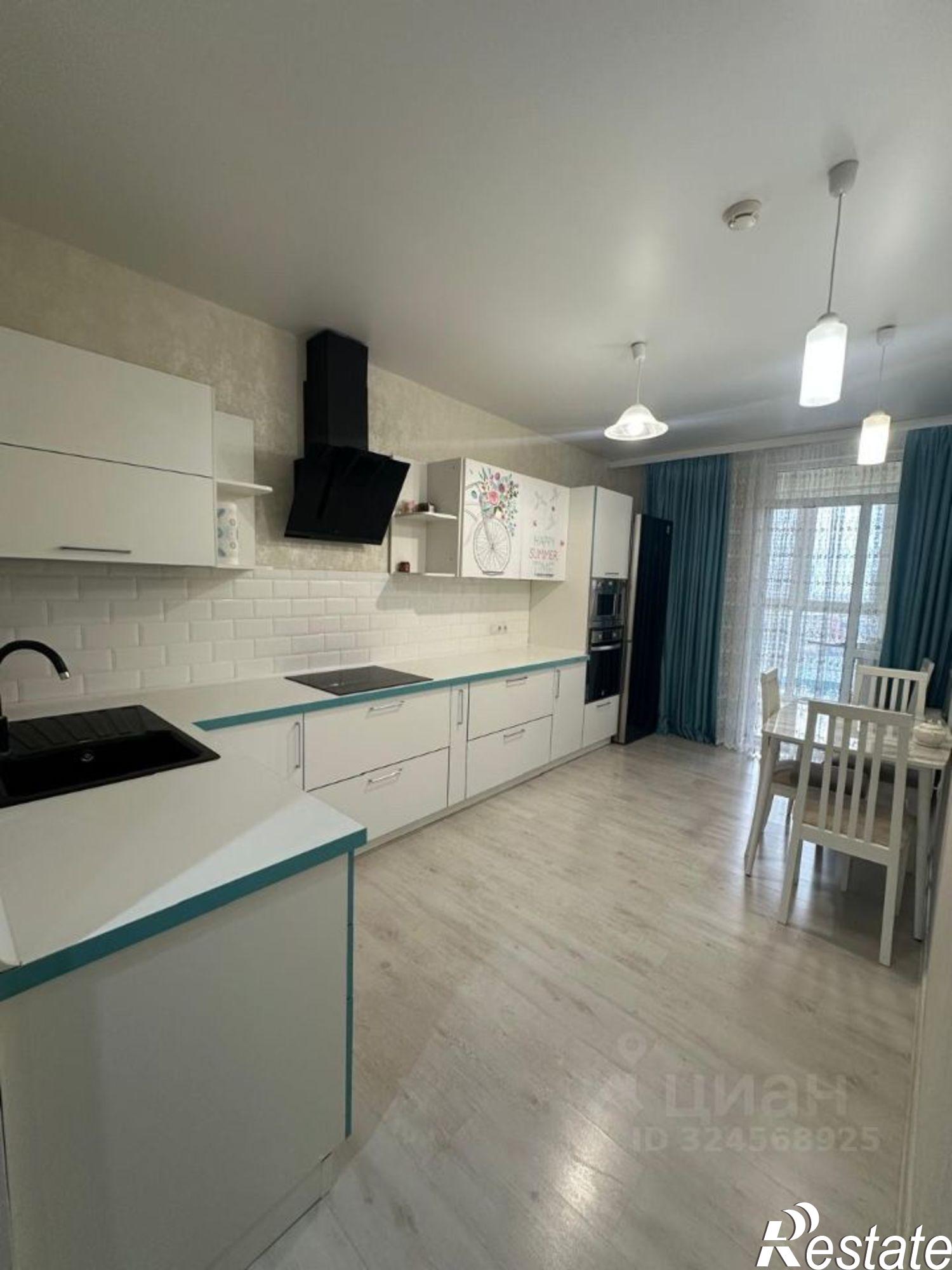 Сдать квартиру за 40 000 рублей на ул Красная, 176 5/1