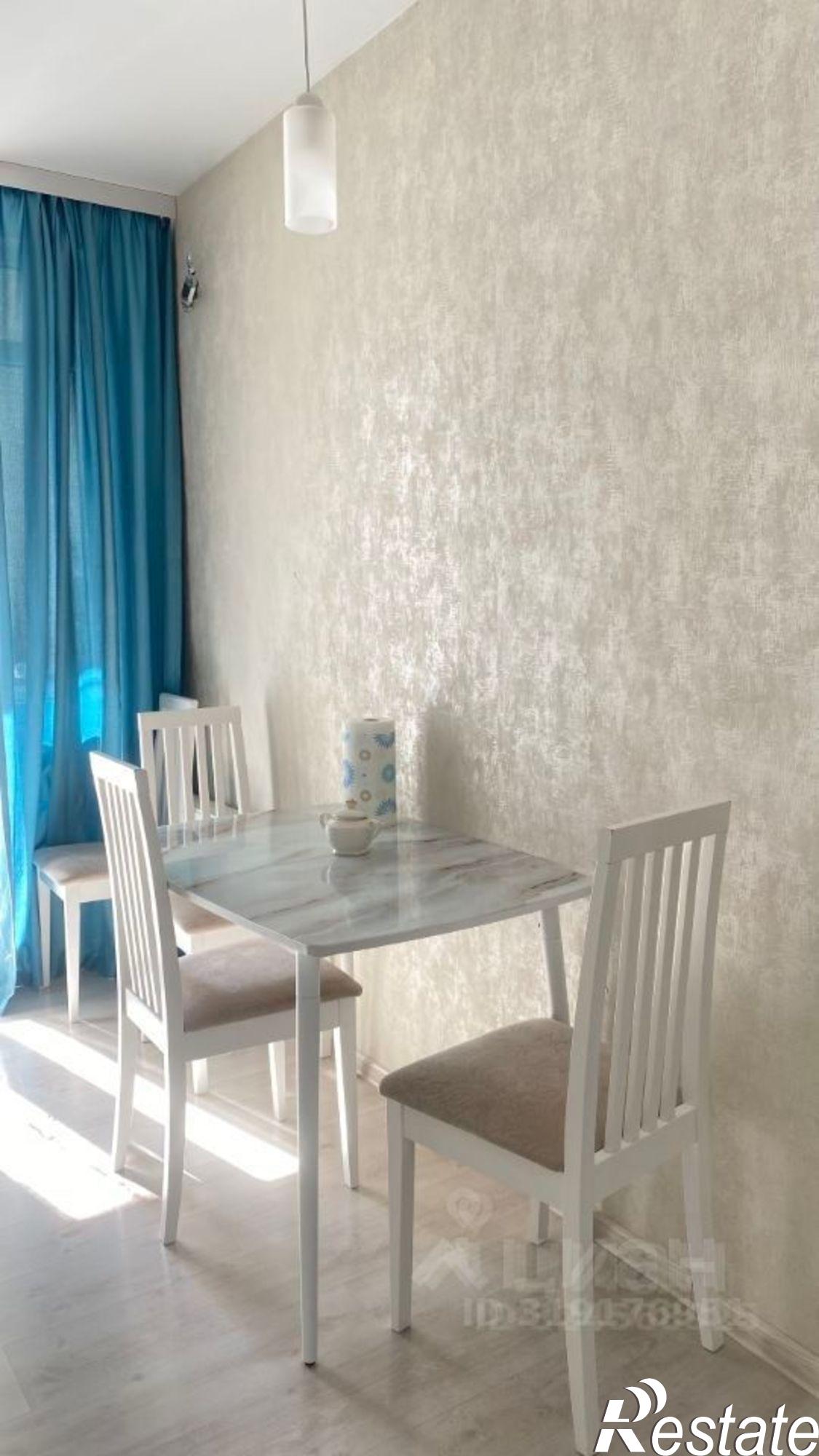 Сдать квартиру за 40 000 рублей на ул Красная, 176 5/1