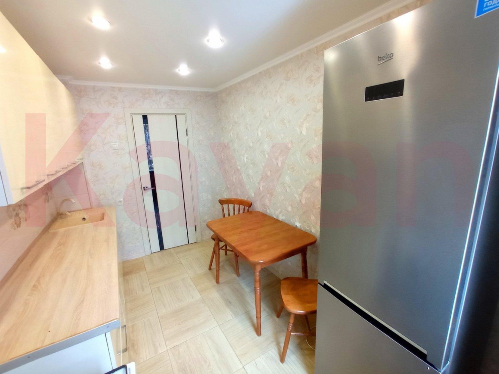 Сдать квартиру за 25 000 рублей на им. Калинина ул.