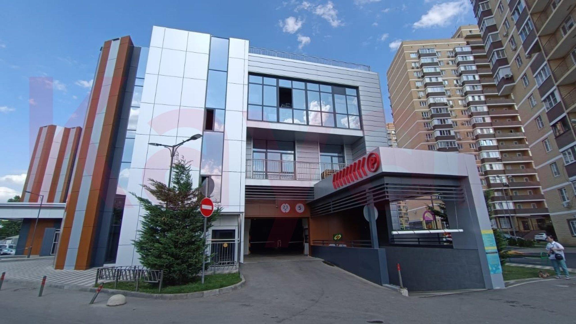 Сдать торговое помещение за 800 000 рублей на Уральская ул