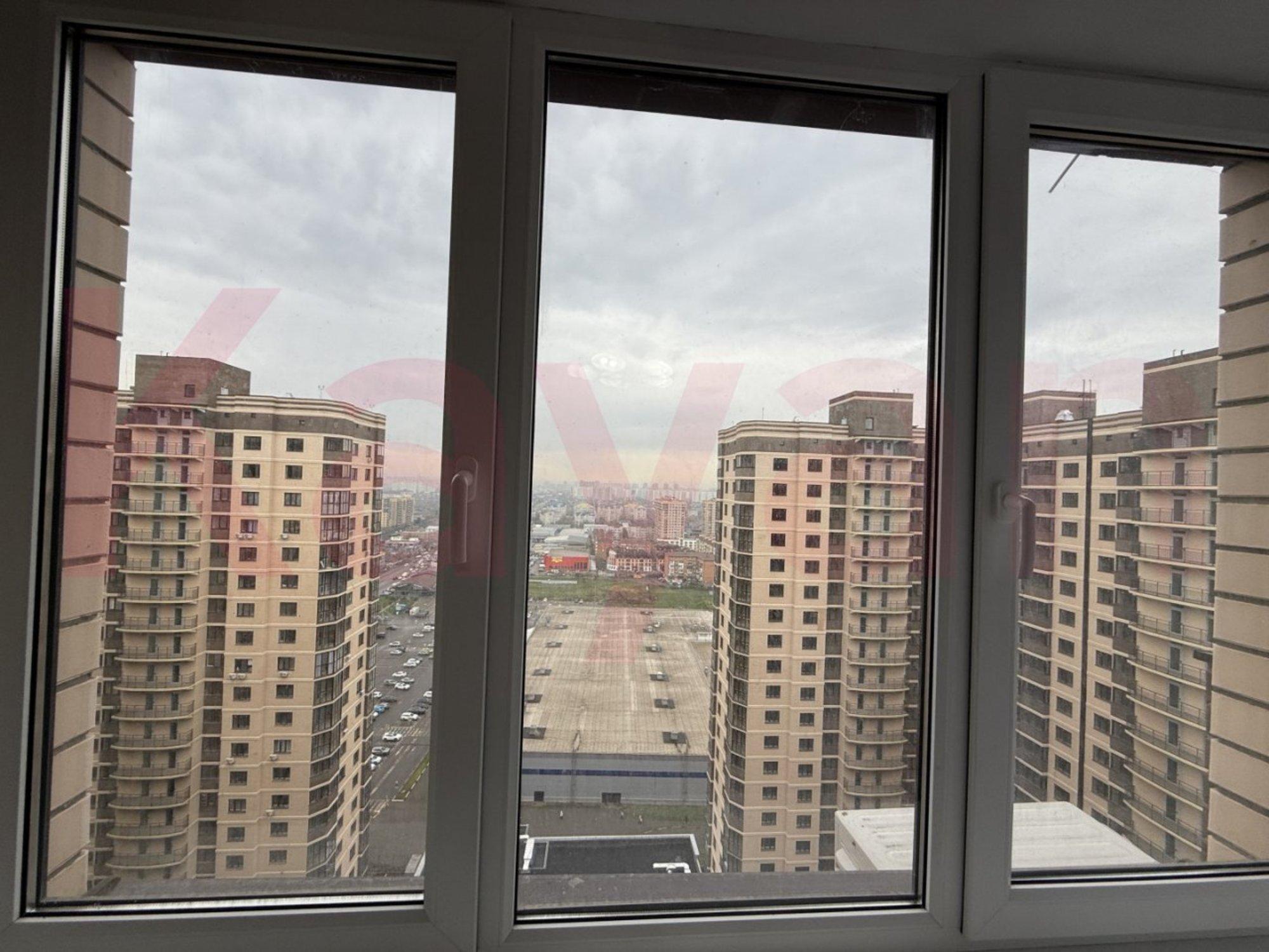 Сдать квартиру за 30 000 рублей на Российская ул.