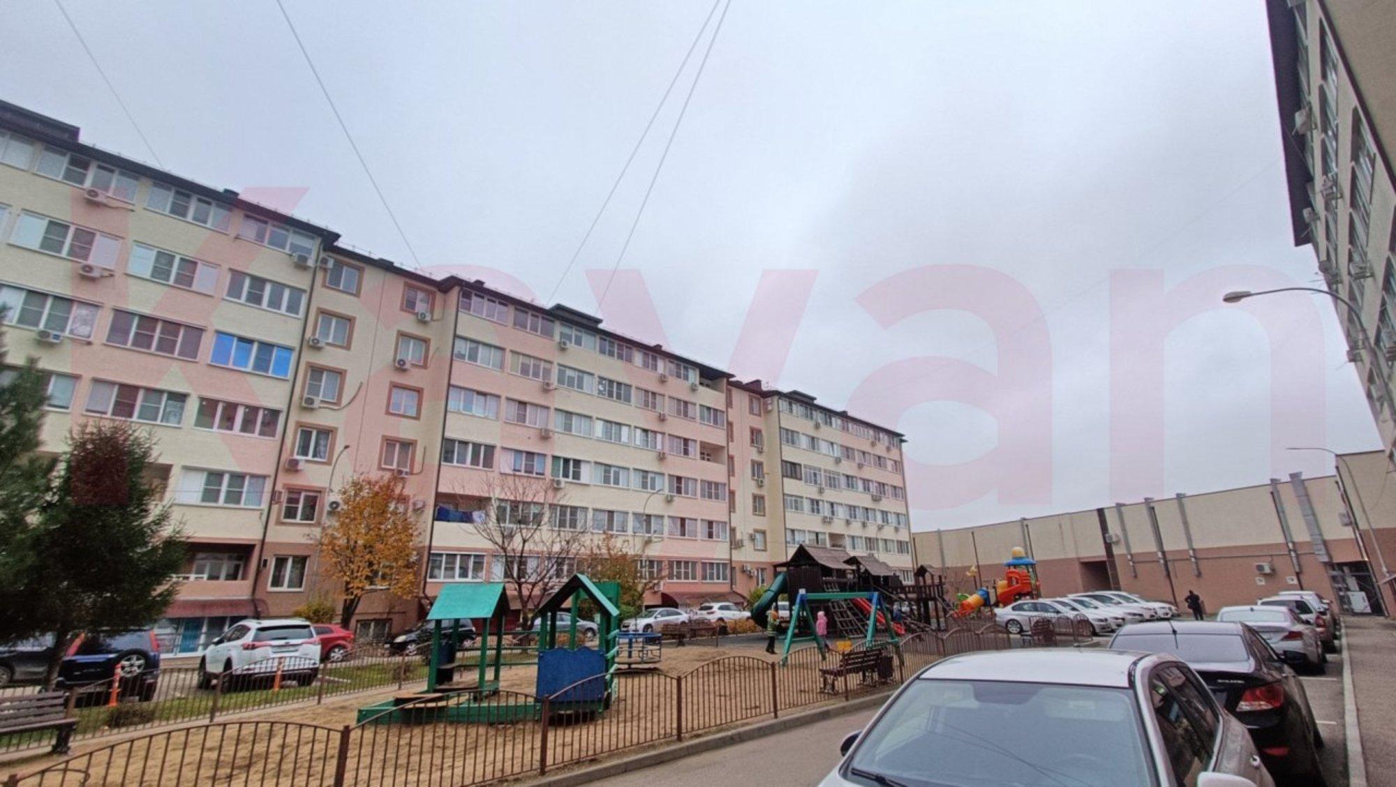 Купить офис, помещение под офис за 2 300 000 рублей на Заполярная ул.