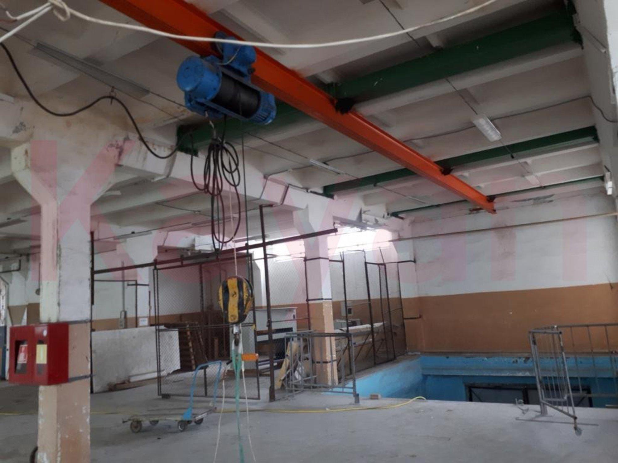 Купить складское помещение за 160 000 000 рублей на им. Вишняковой ул.